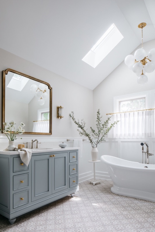Glen Ellyn Primary Bathroom Renovation in Glen Ellyn, Illinois by Leah Phillips Interiors